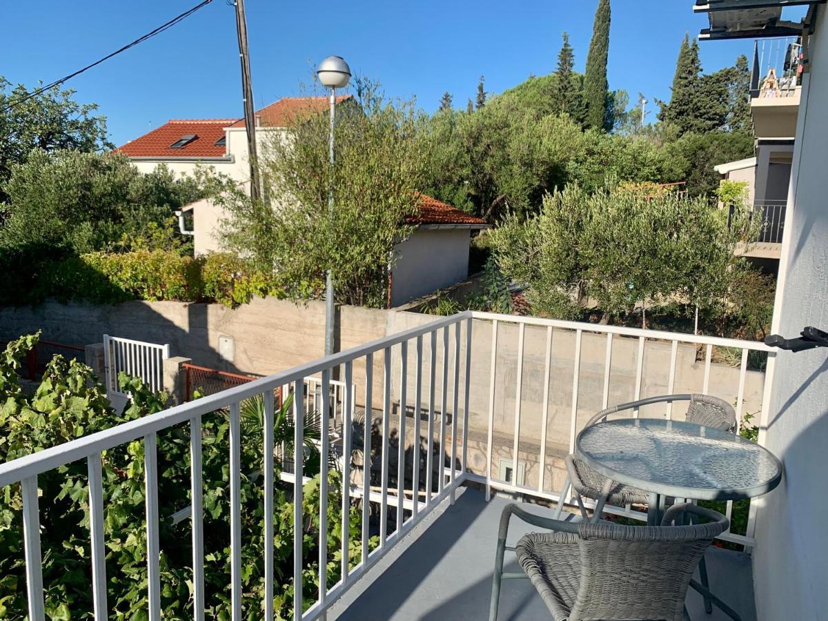 Apartments Nikola Stipisic Hvar Town Exterior photo