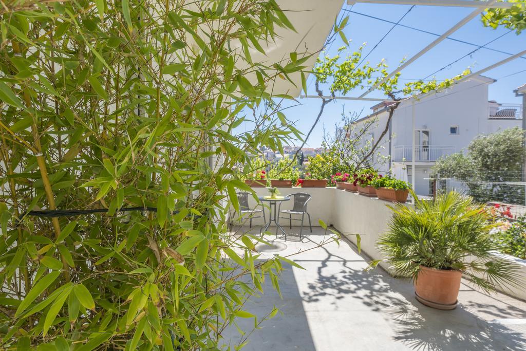 Apartments Nikola Stipisic Hvar Town Exterior photo